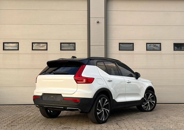 Volvo XC 40 cena 110000 przebieg: 116930, rok produkcji 2019 z Koło małe 154